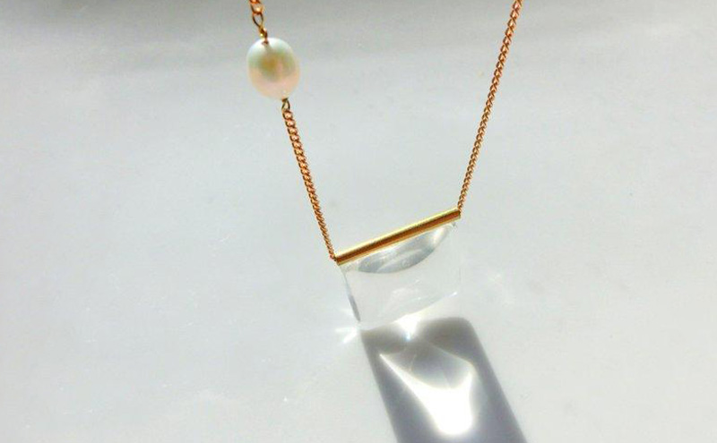 loupe necklace ネックレス パール1個 [Q]handmadejewely【ガラス シャープ ロング シンプル クール シャープ 可愛い ギフト プレゼント ハンドメイド ジュエリー 手作り  職人 上品 華やか  ドレス 大人の雰囲気  ラッピング 母の日 結婚式】