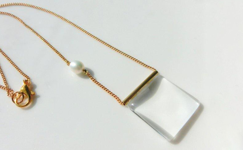 loupe necklace ネックレス パール1個 [Q]handmadejewely【ガラス シャープ ロング シンプル クール シャープ 可愛い ギフト プレゼント ハンドメイド ジュエリー 手作り  職人 上品 華やか  ドレス 大人の雰囲気  ラッピング 母の日 結婚式】