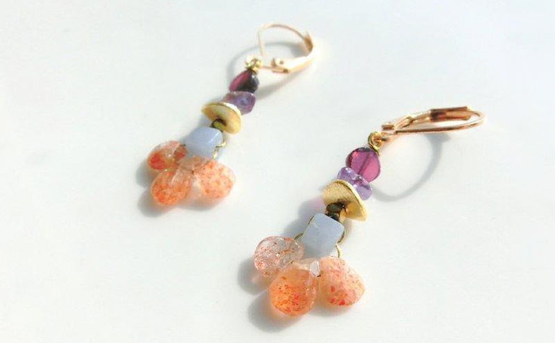 Helio flower ピアス アクセサリー 1個【シンプル サンストーン ヘリオライト クール シャープ 可愛い ギフト プレゼント ハンドメイド 手作り  職人 上品 華やか  ドレス 大人の雰囲気  ラッピング 母の日 結婚式 Q 北海道 幕別町】